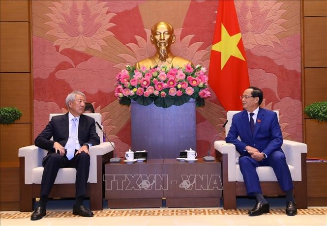 Promoting strategic partnership between Vietnam and Singapore